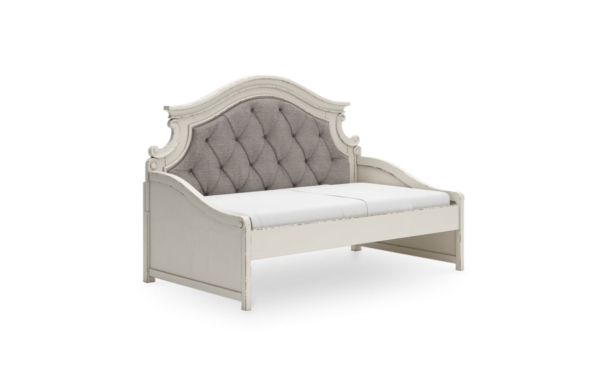 Realyn Twin Day Bed