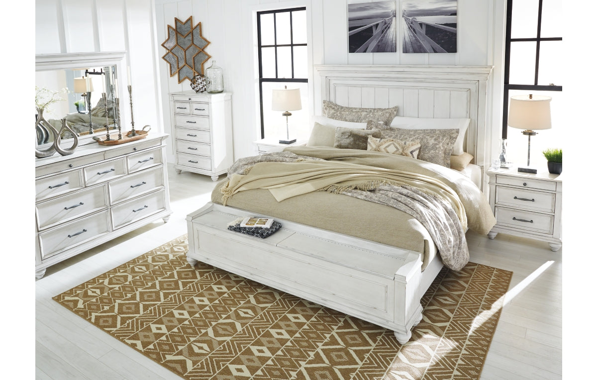 Kanwyn Queen Panel Bed with Storage Bench