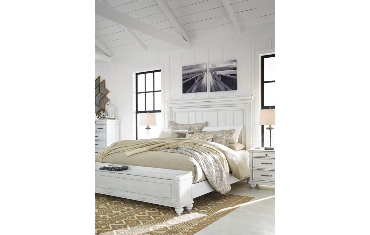 Kanwyn King Panel Bed with Storage Bench
