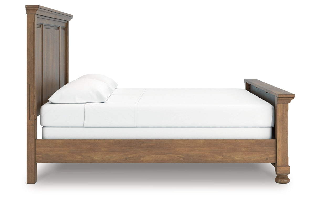Feddinger King Panel Bed