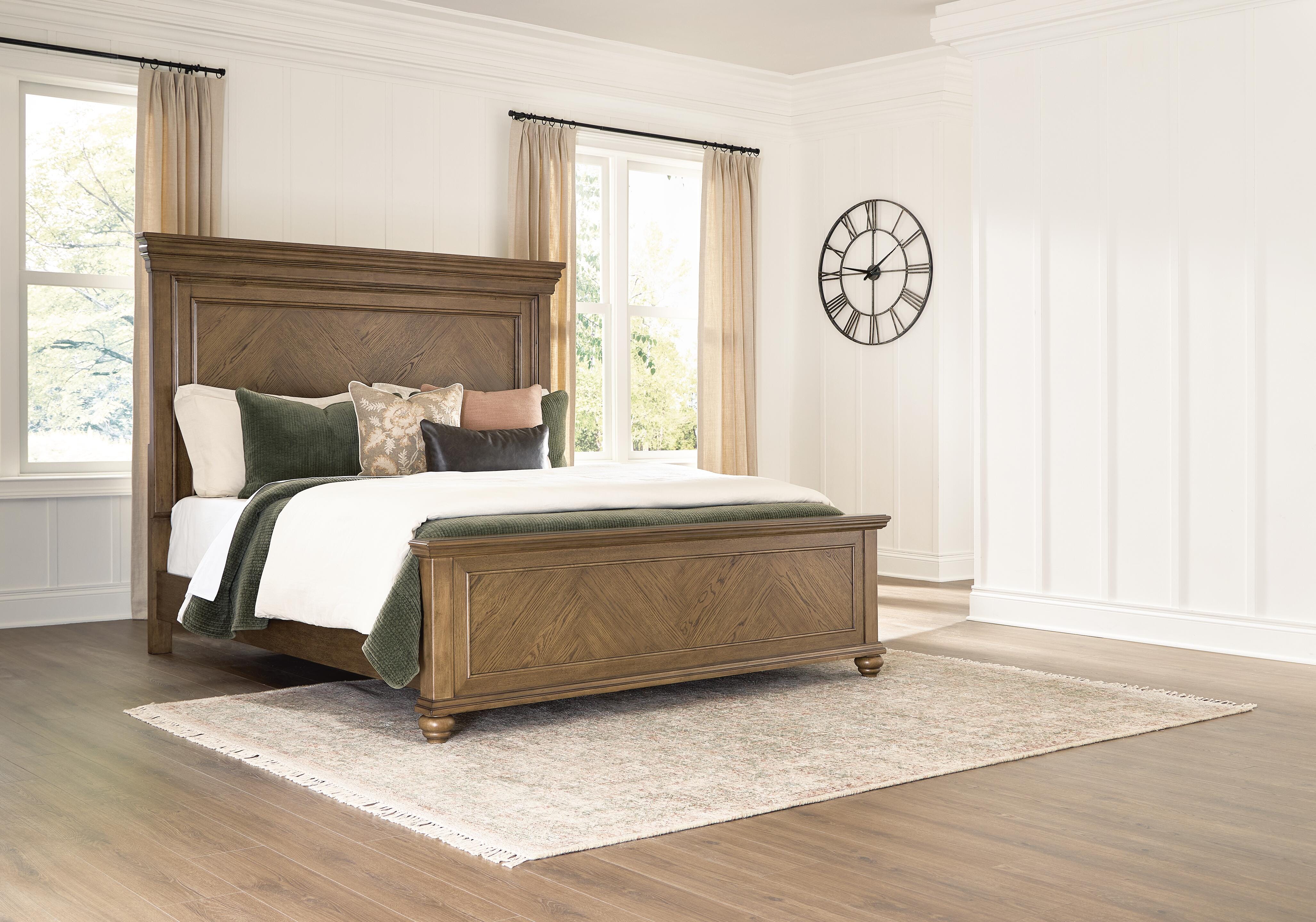 Karallin King Panel Bed