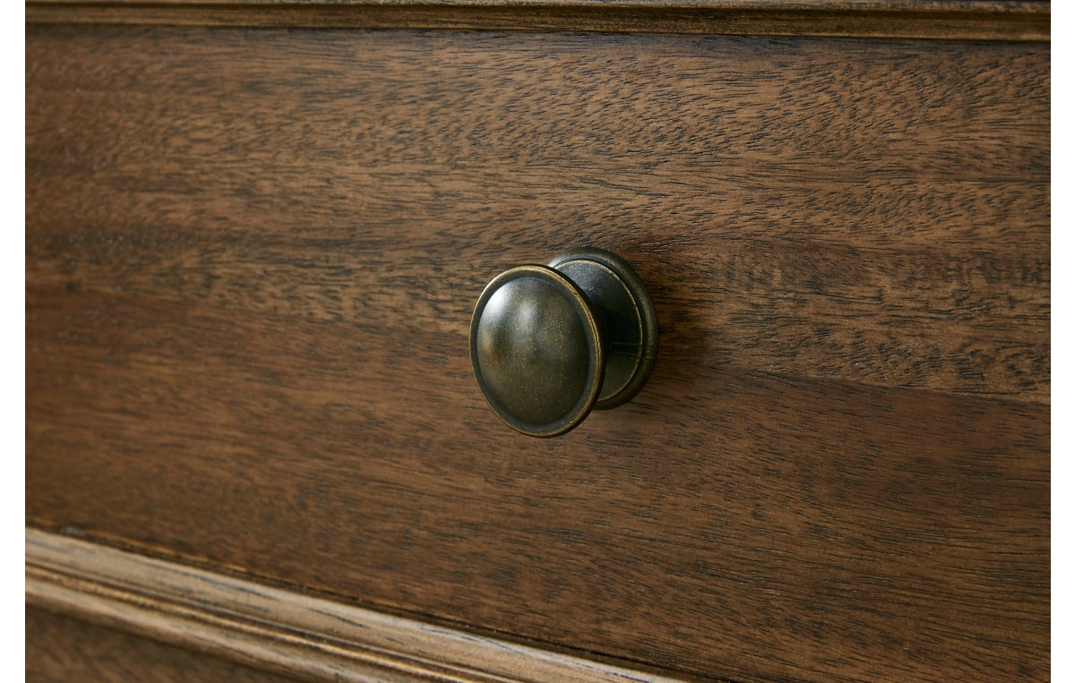 Sturlayne Dresser