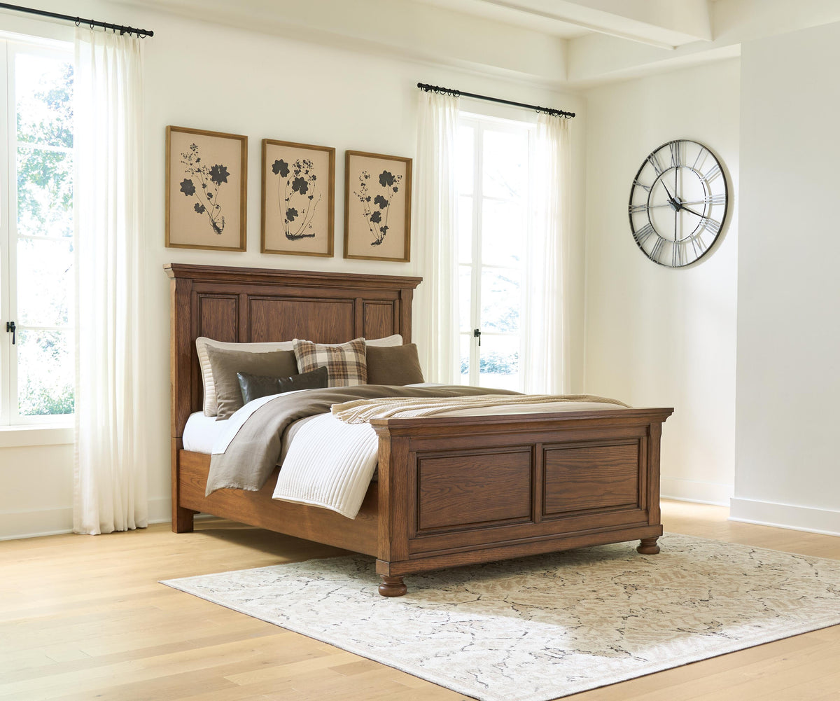 Zackaryn Queen Panel Bed