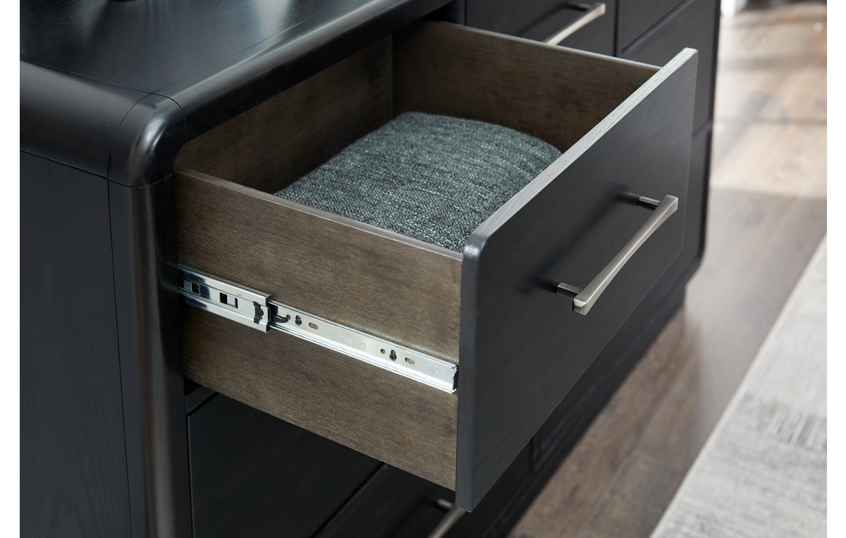 Rowanbeck Dresser