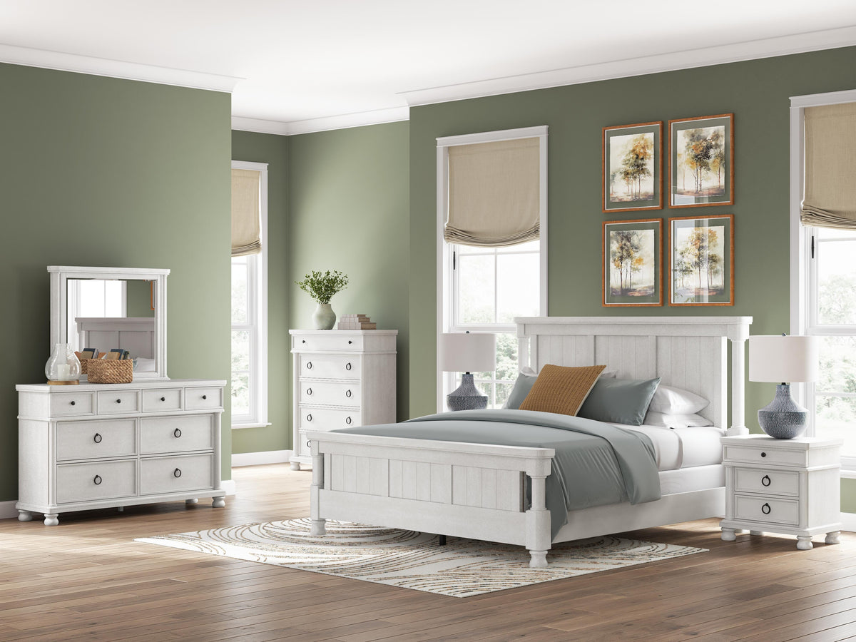 Rowlenstown King Poster Bed