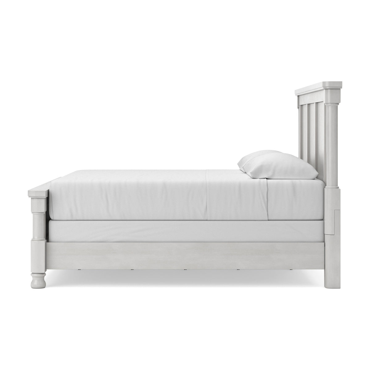 Rowlenstown King Poster Bed