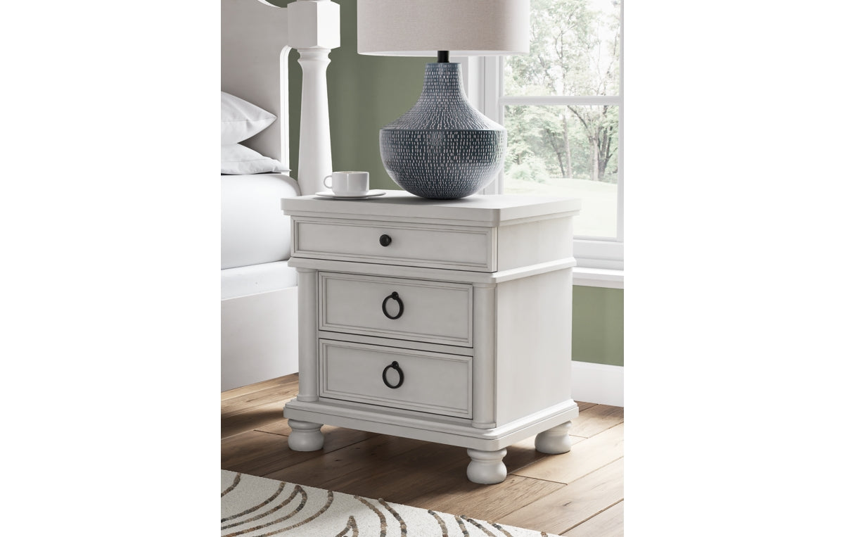 Rowlenstown Queen Poster Bed, Dresser, Mirror and Nightstand