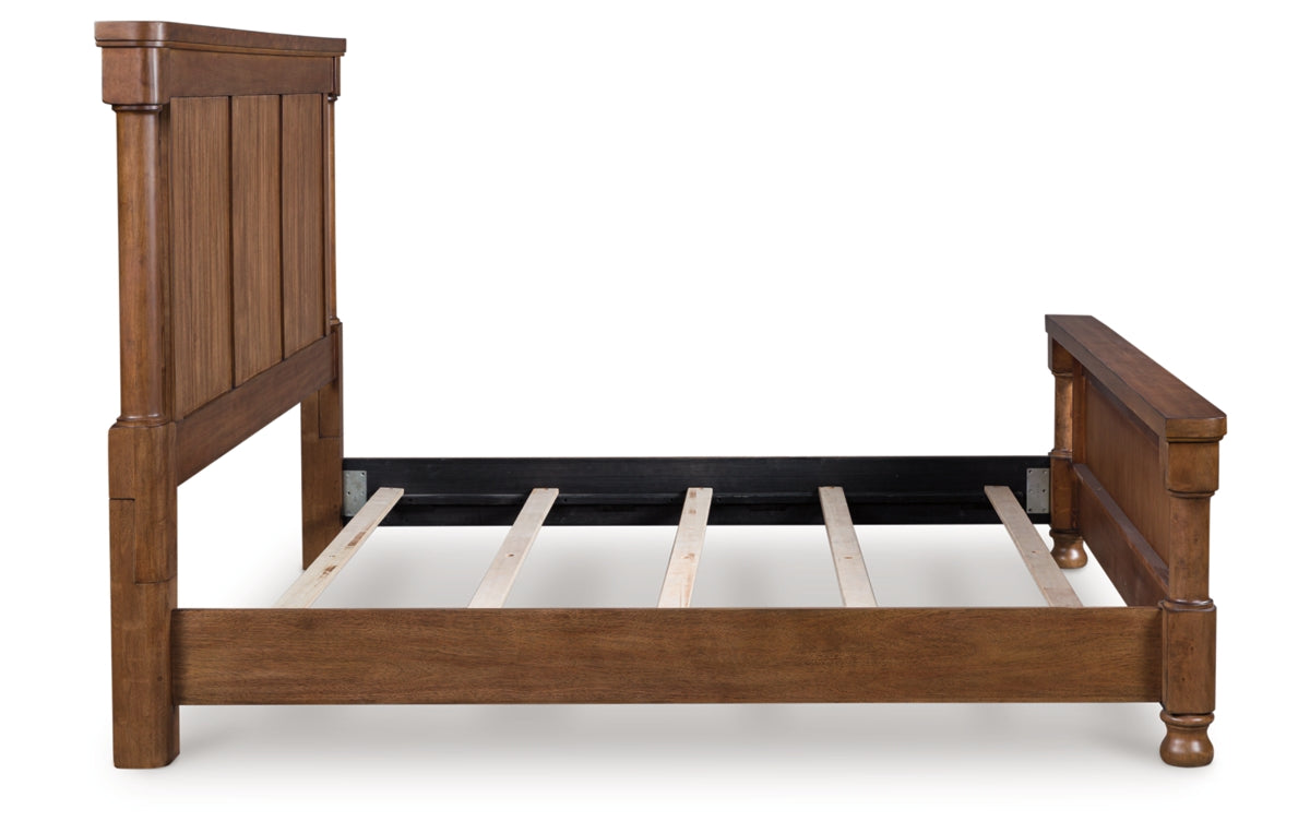 Rowlenstown King Poster Bed
