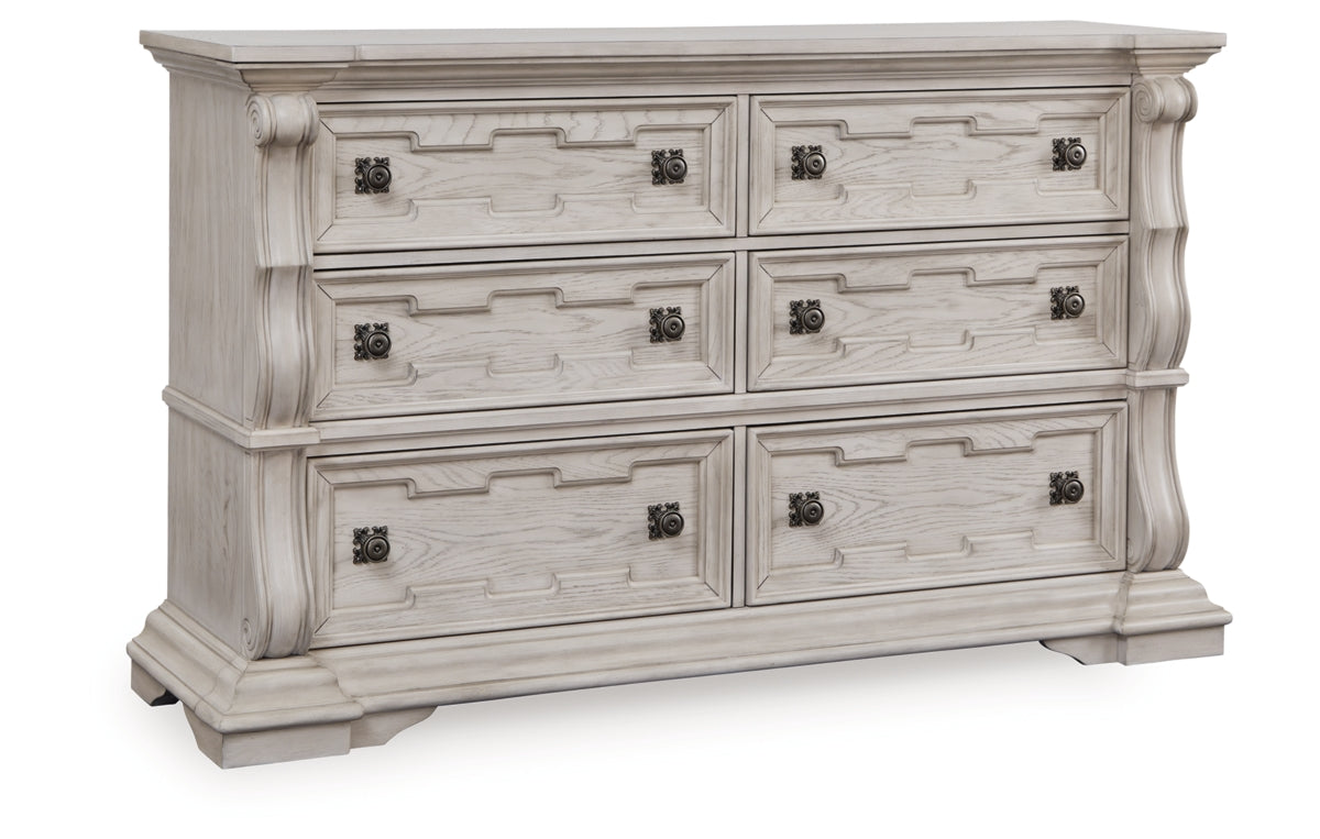 Bruchandi Dresser