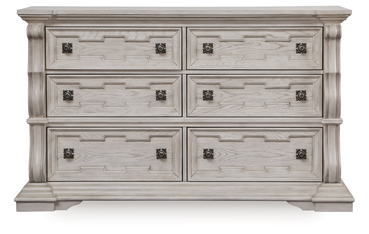Bruchandi Dresser