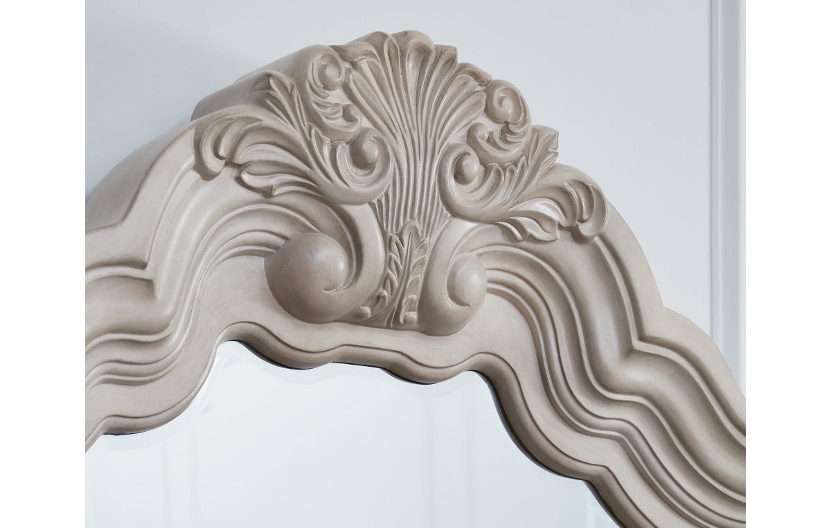 Bruchandi Dresser and Mirror