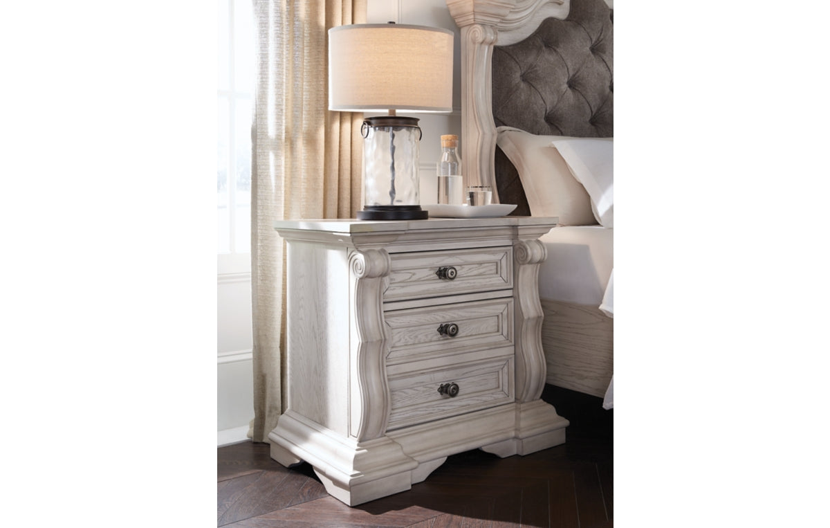 Bruchandi Nightstand