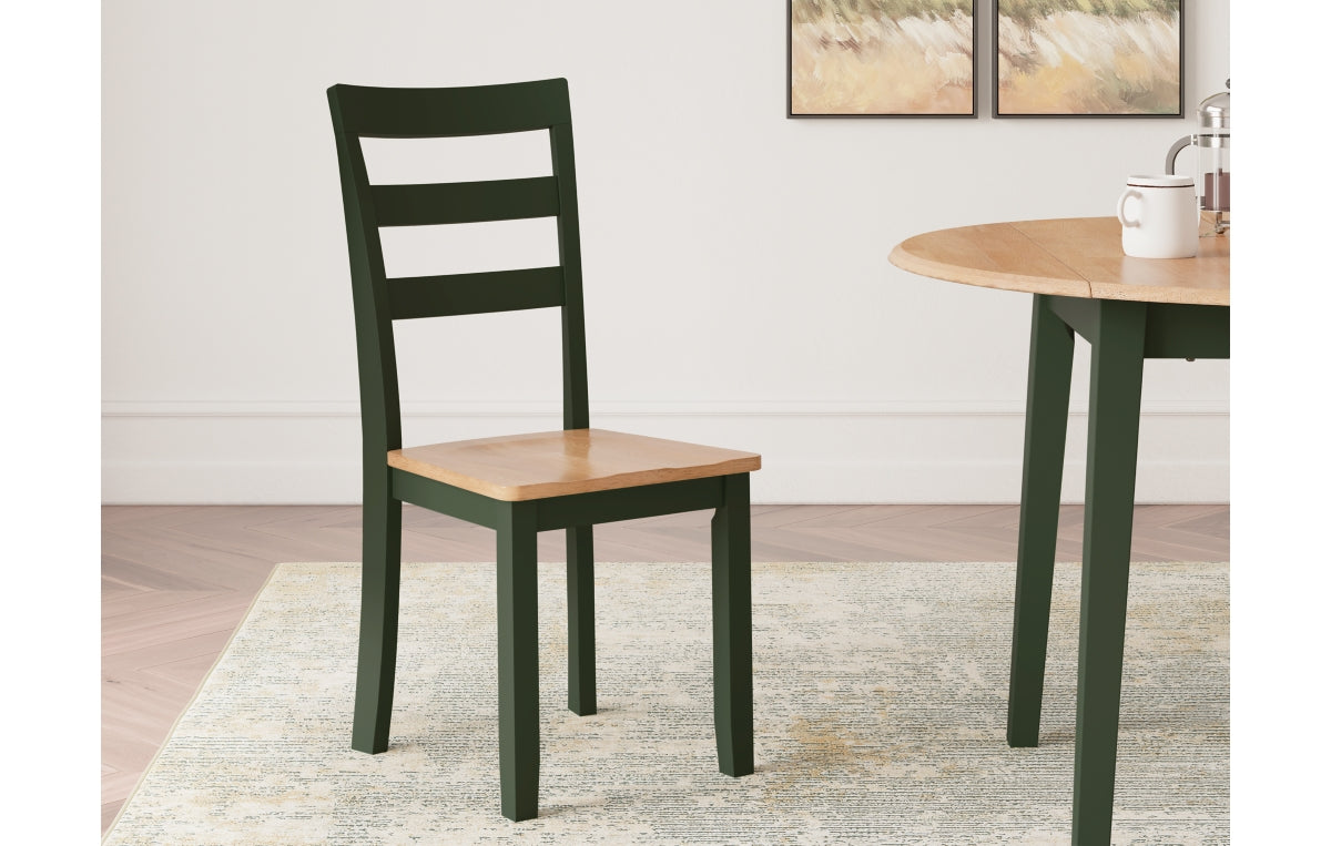 Gesthaven Dining Table and 2 Chairs