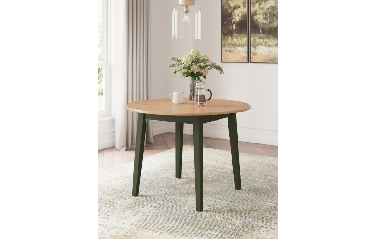Gesthaven Dining Table and 2 Chairs