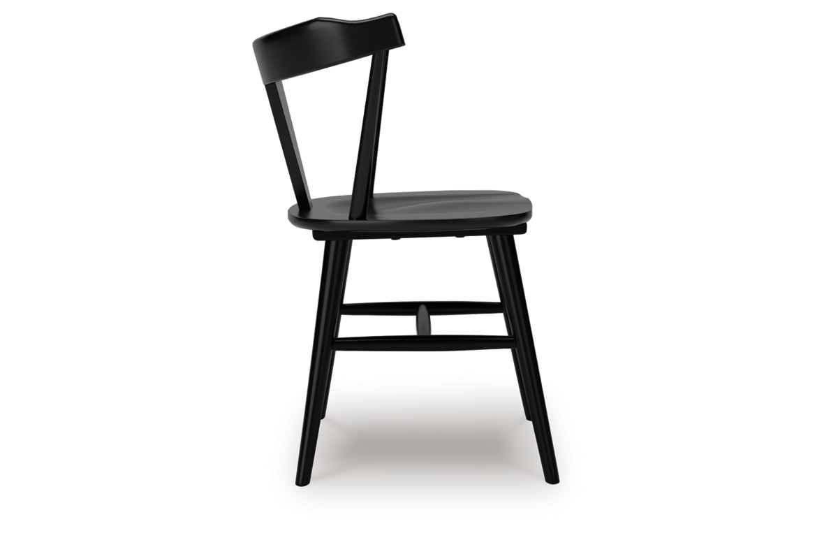 Gretlynn Dining Table and 4 Chairs