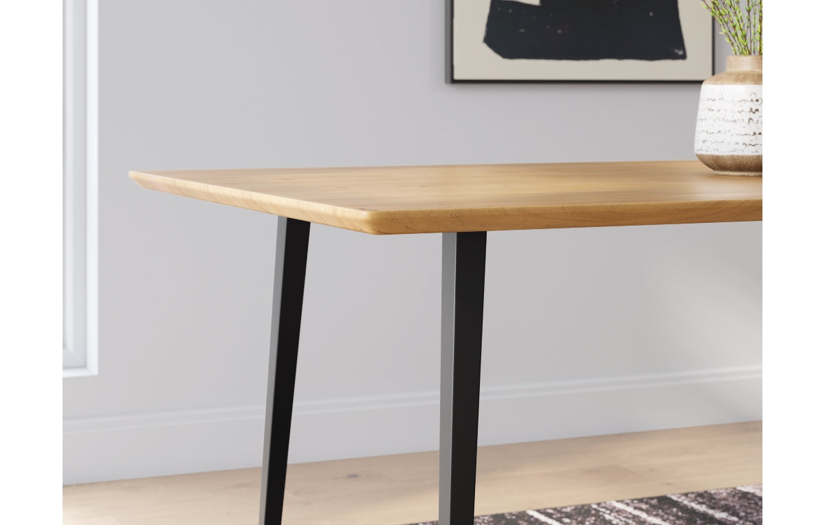 Gretlynn Dining Table