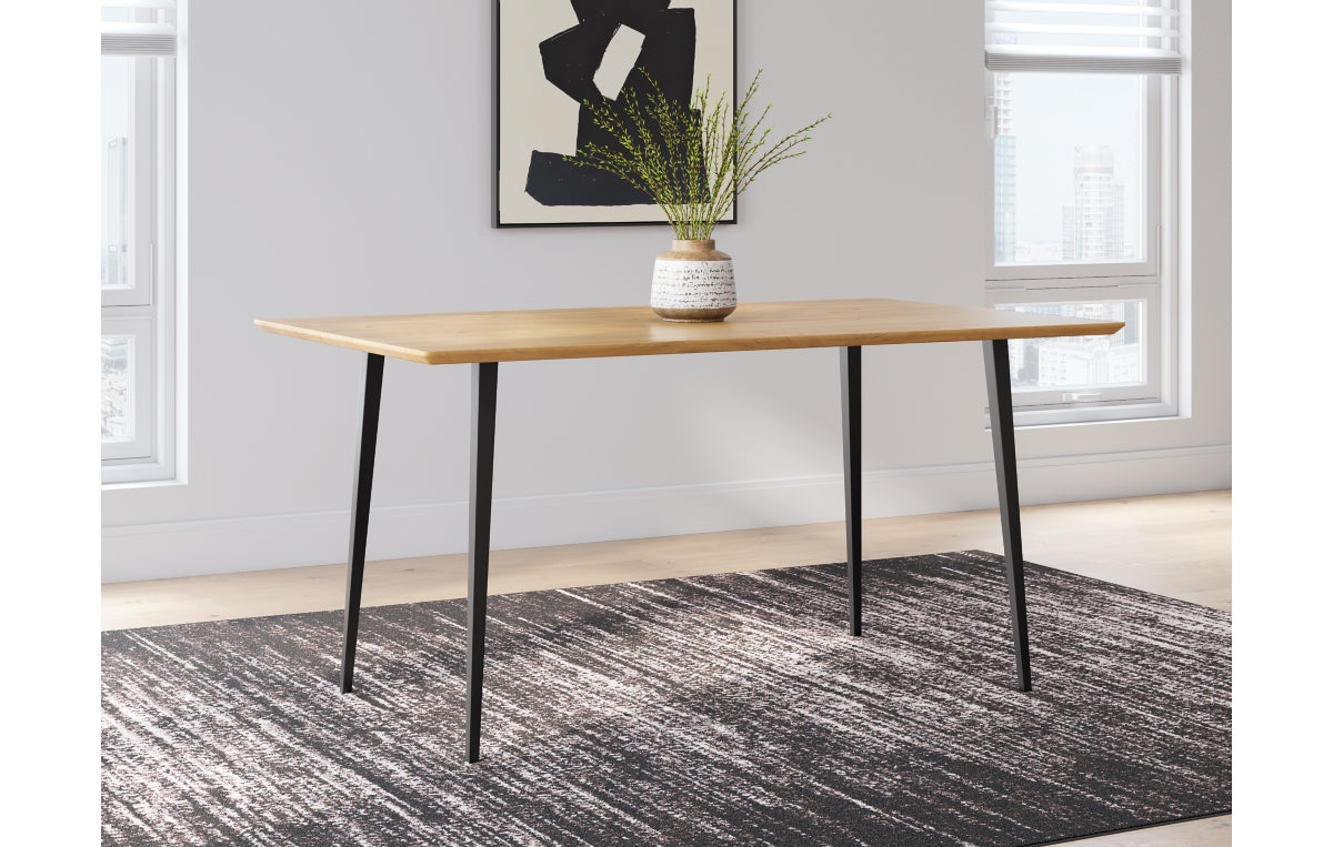 Gretlynn Dining Table and 4 Chairs