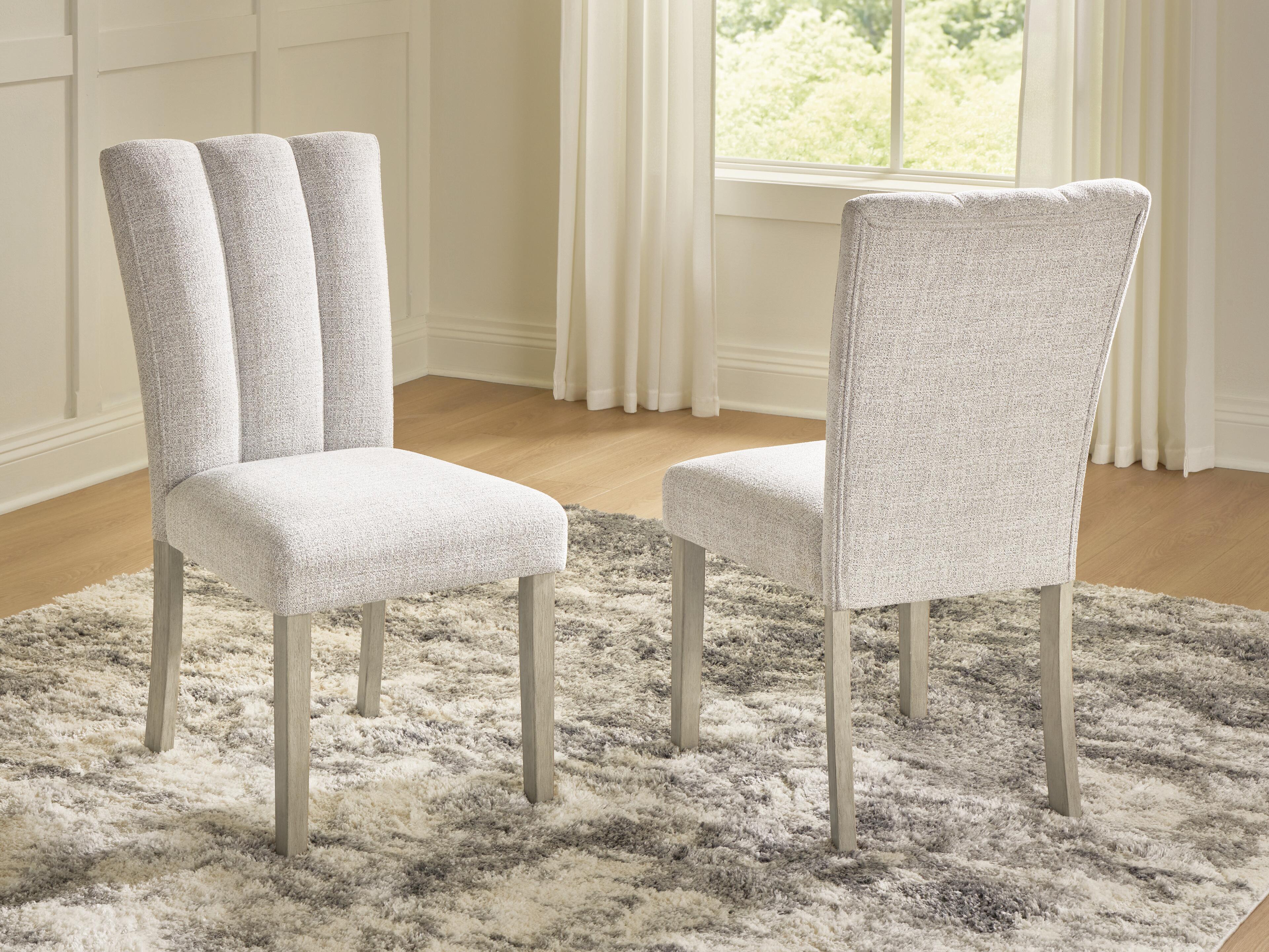 Larawyn Dining Chair