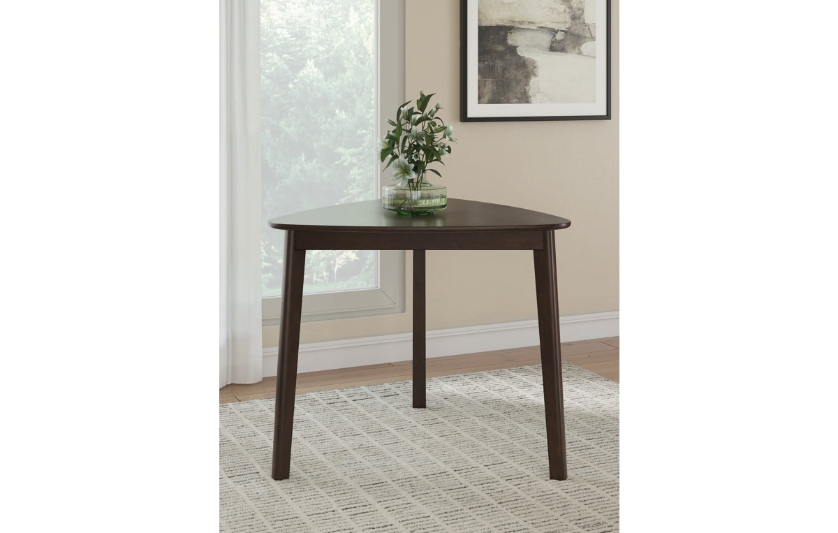 Mallenette Dining Table