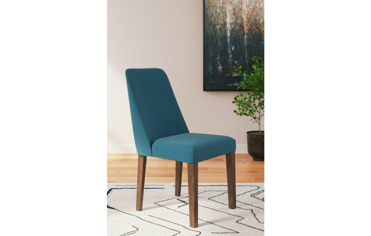 Lyncott Dining Table and 4 Chairs