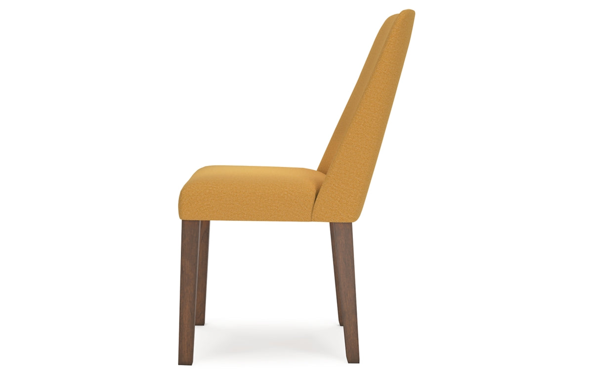 Lyncott Dining Table and 4 Chairs