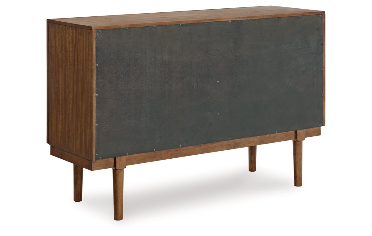 Lyncott Dining Server