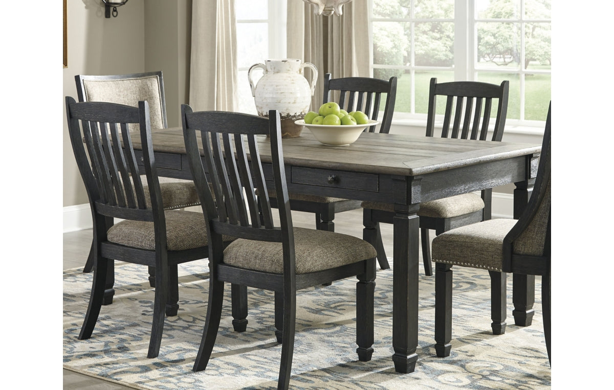 Tyler Creek Dining Table and 4 Chairs