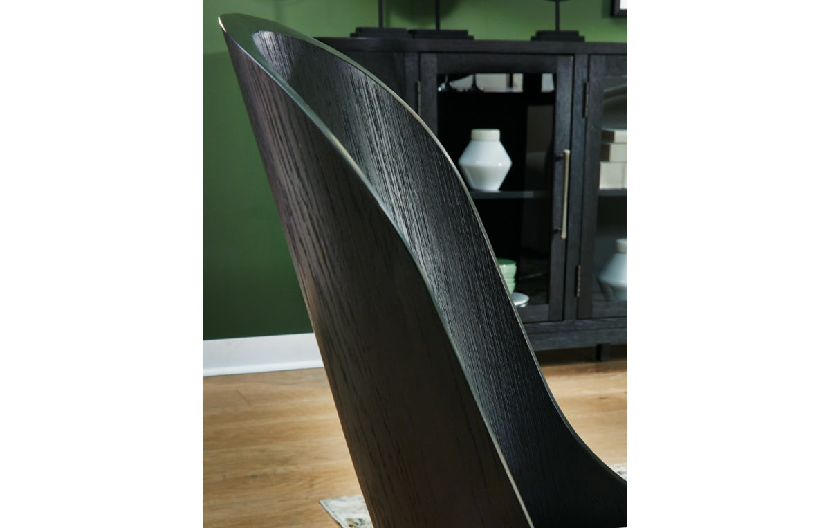 Rowanbeck Dining Chair