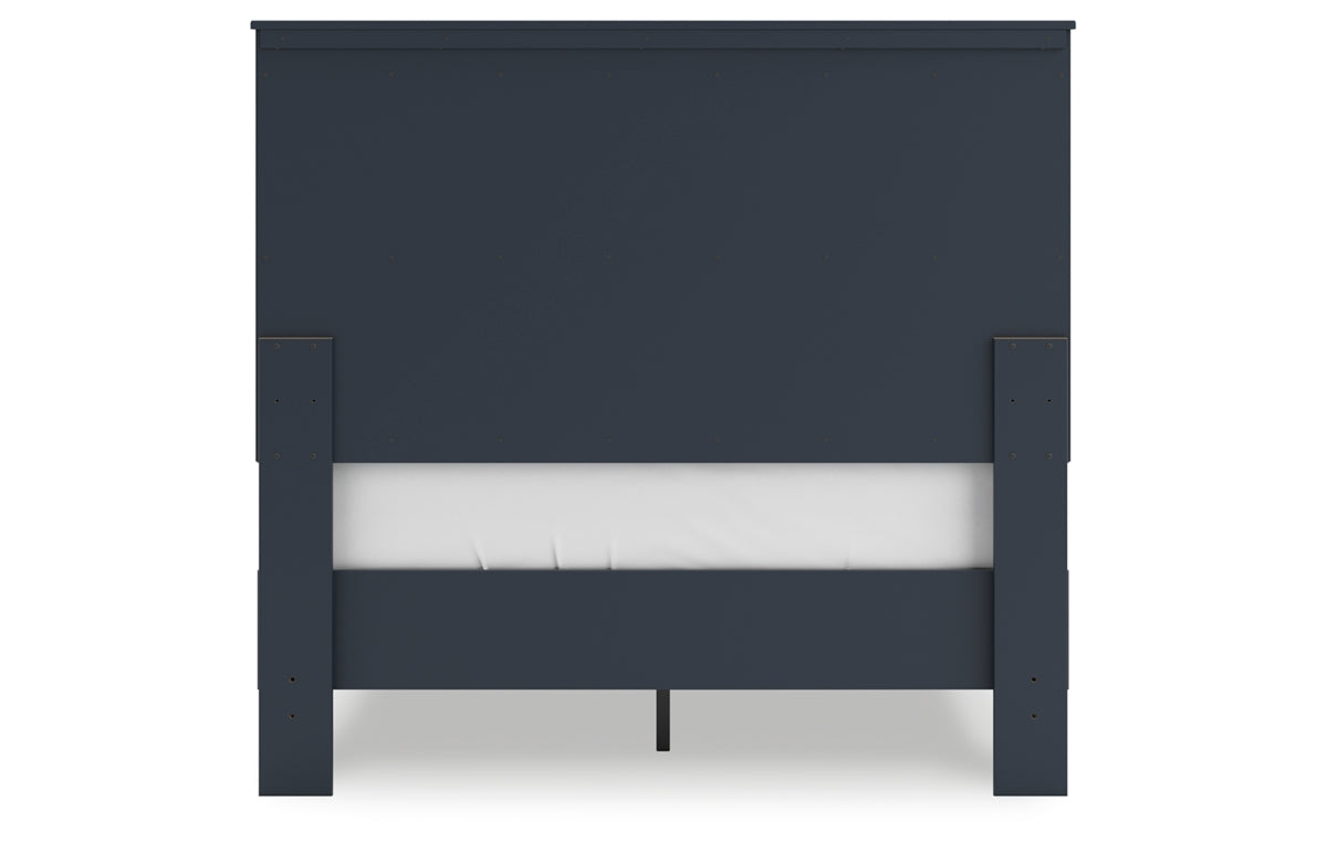 Simmenfort Full Platform Bed