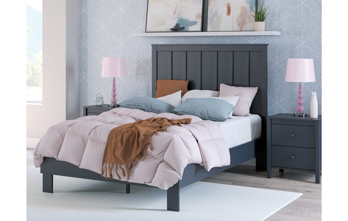 Simmenfort Full Platform Bed