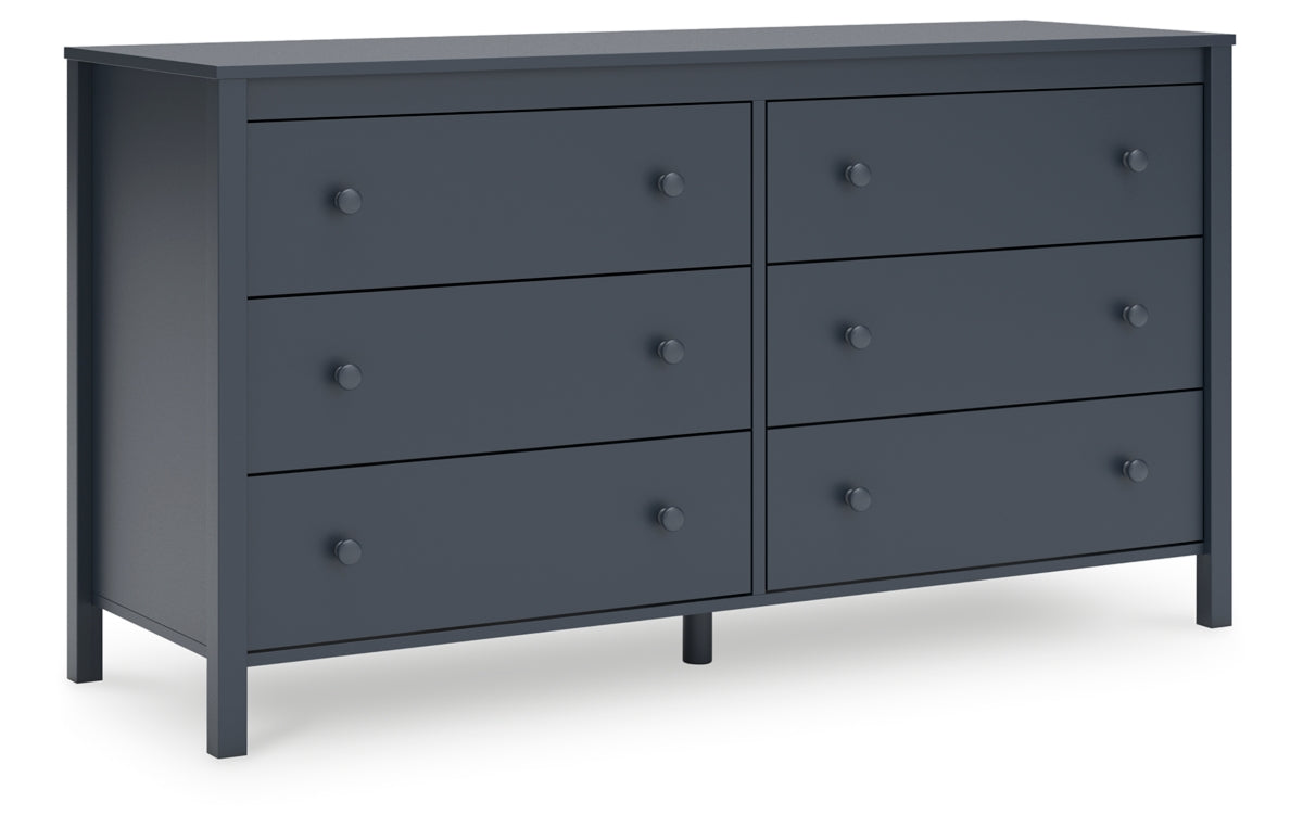 Simmenfort Dresser
