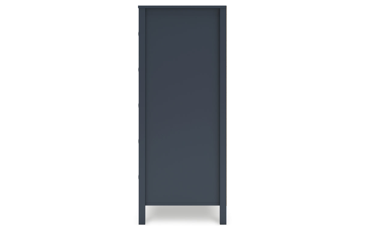 Simmenfort Chest of Drawers