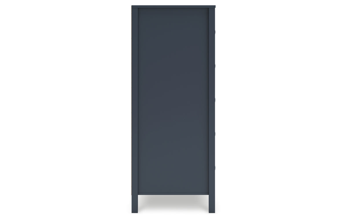 Simmenfort Chest of Drawers