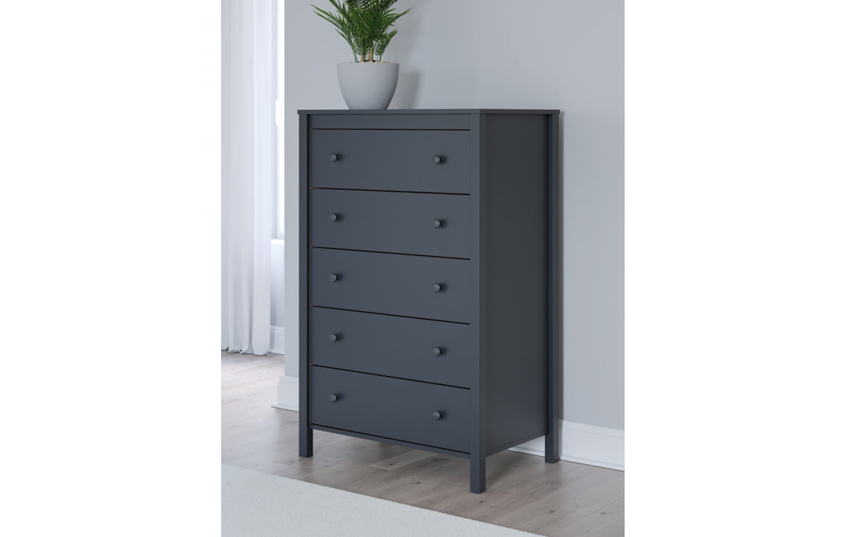 Simmenfort Chest of Drawers