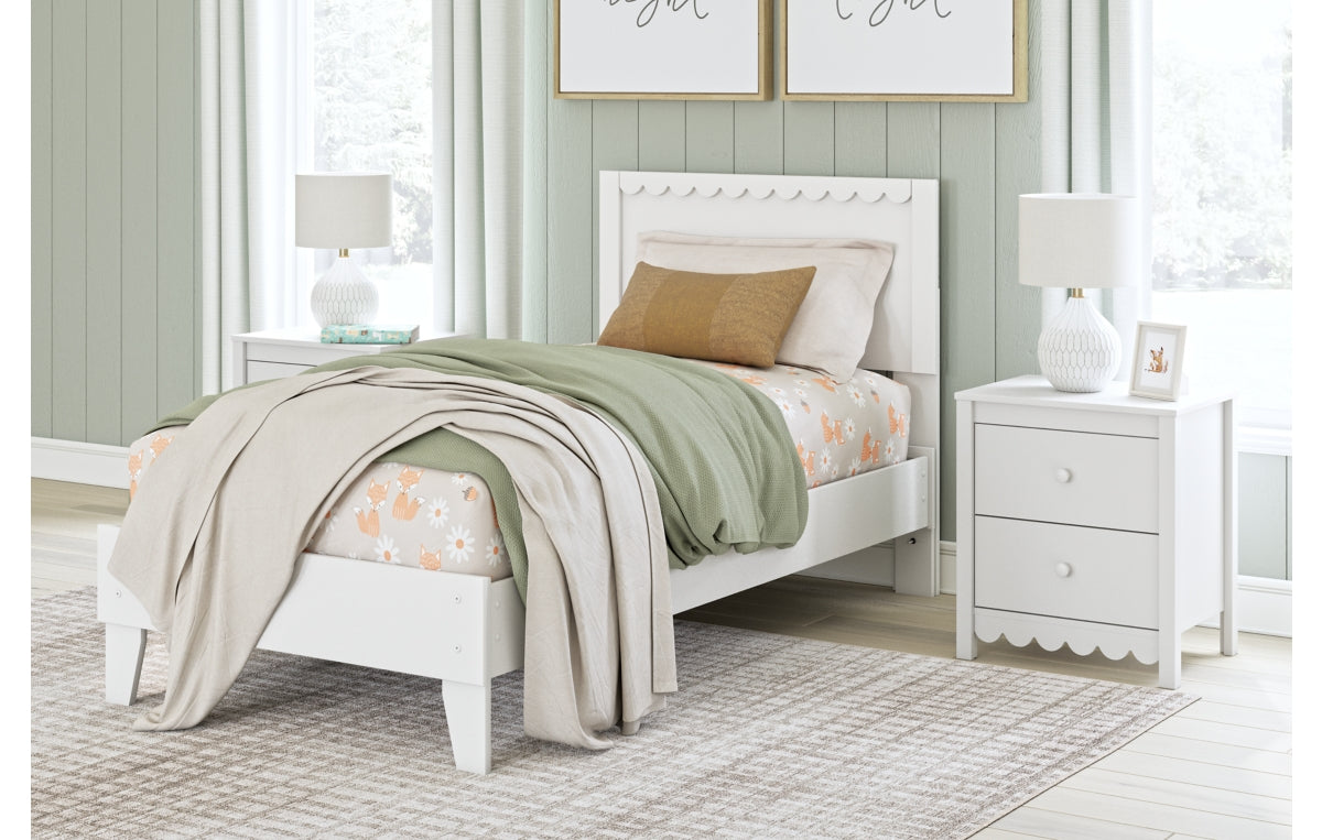 Hallityn Twin Panel Platform Bed