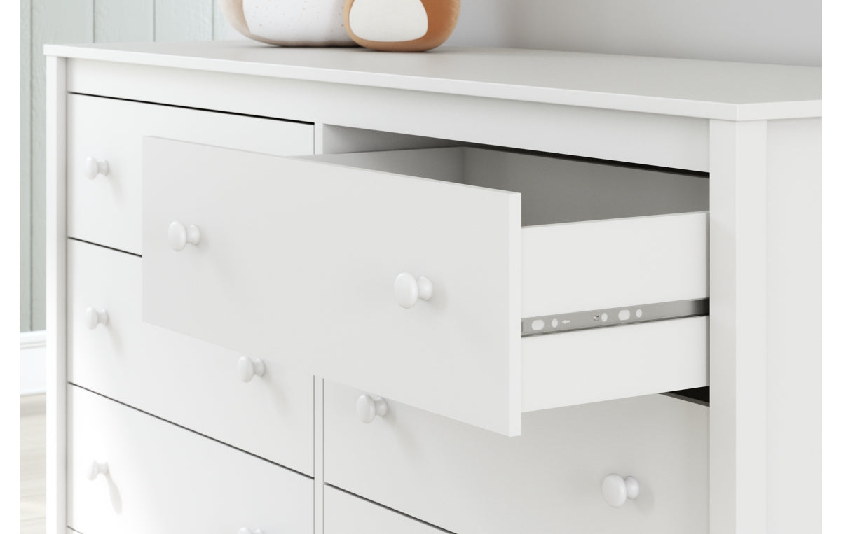 Hallityn Dresser
