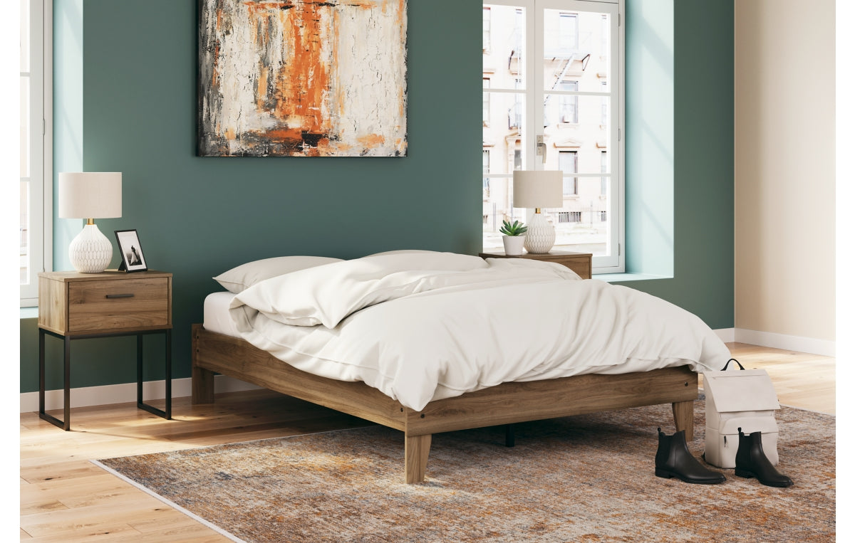 Deanlow Full Platform Bed