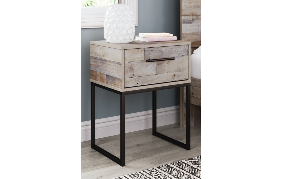 Neilsville Nightstand