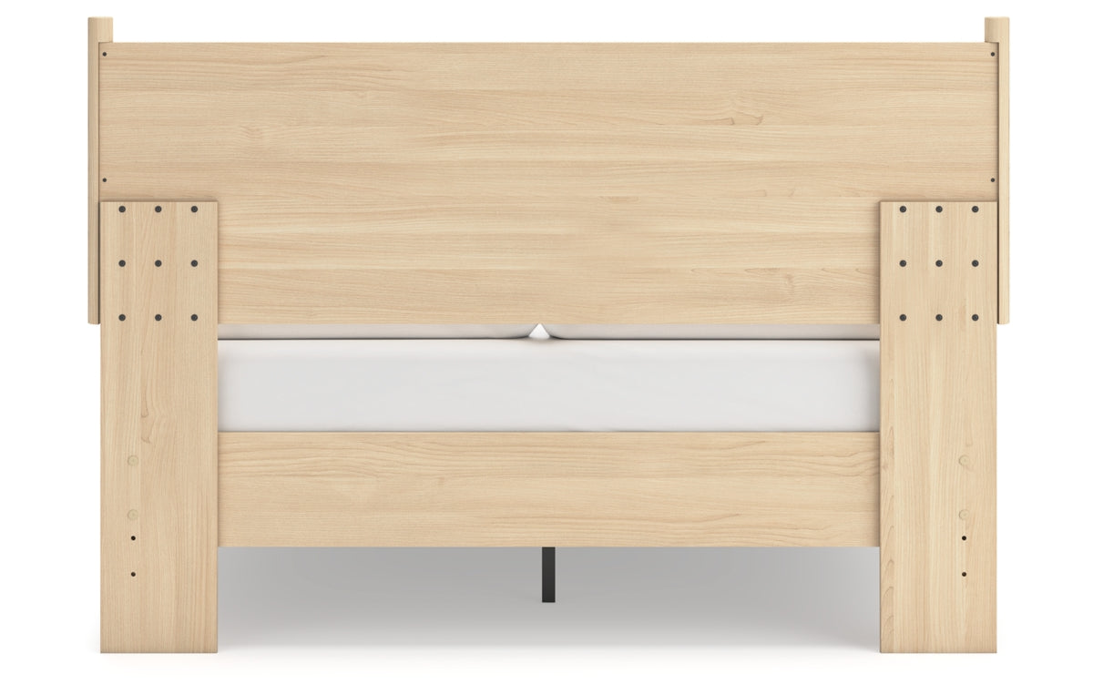 Cabinella Queen Platform Panel Bed