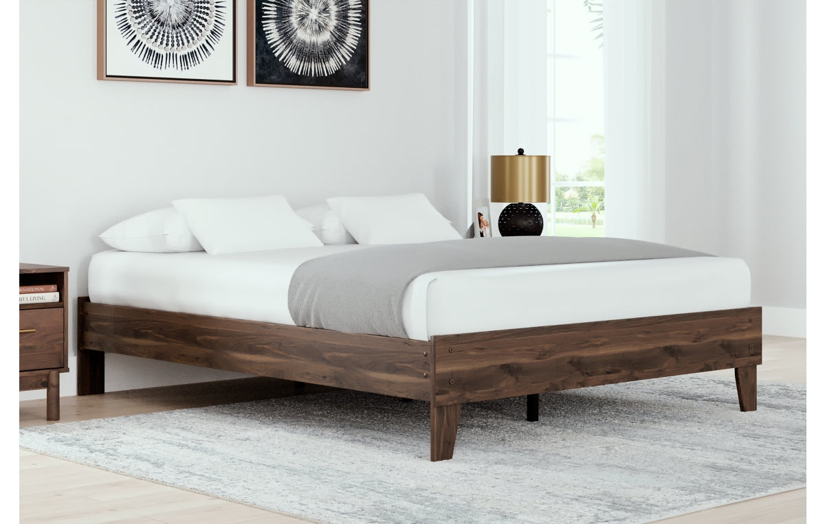 Calverson Queen Platform Bed