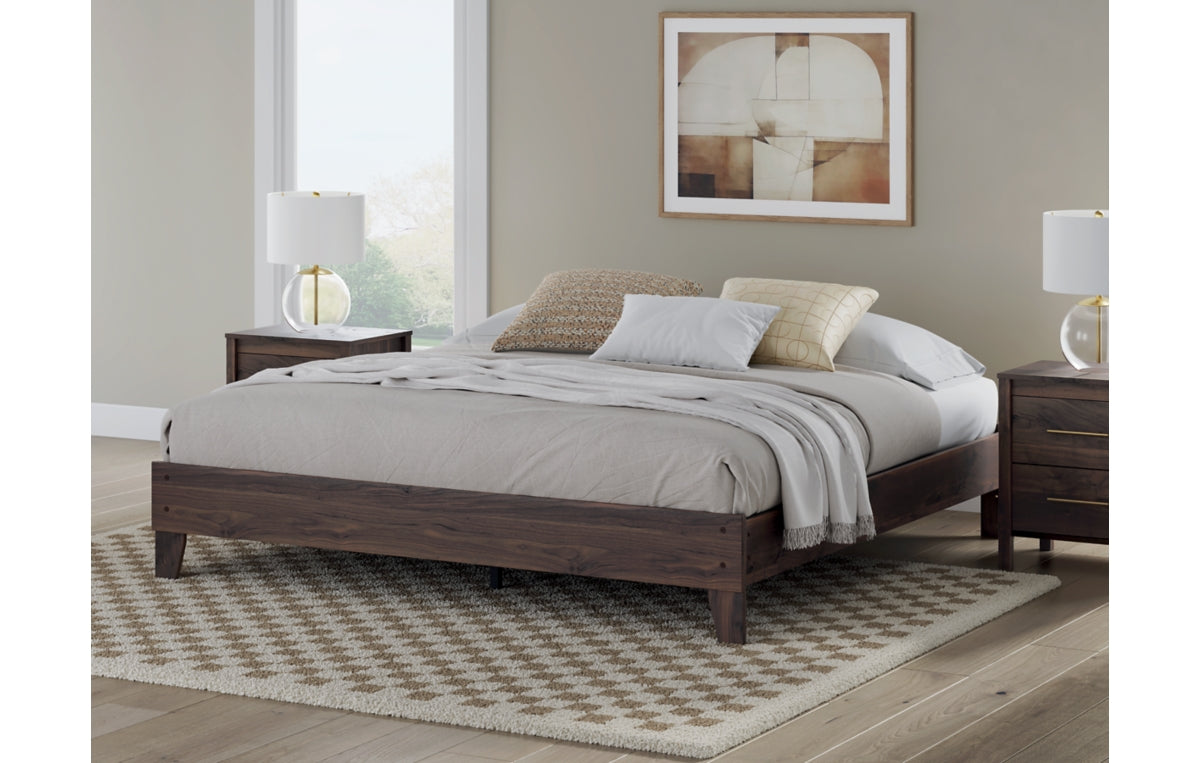 Calverson King Platform Bed