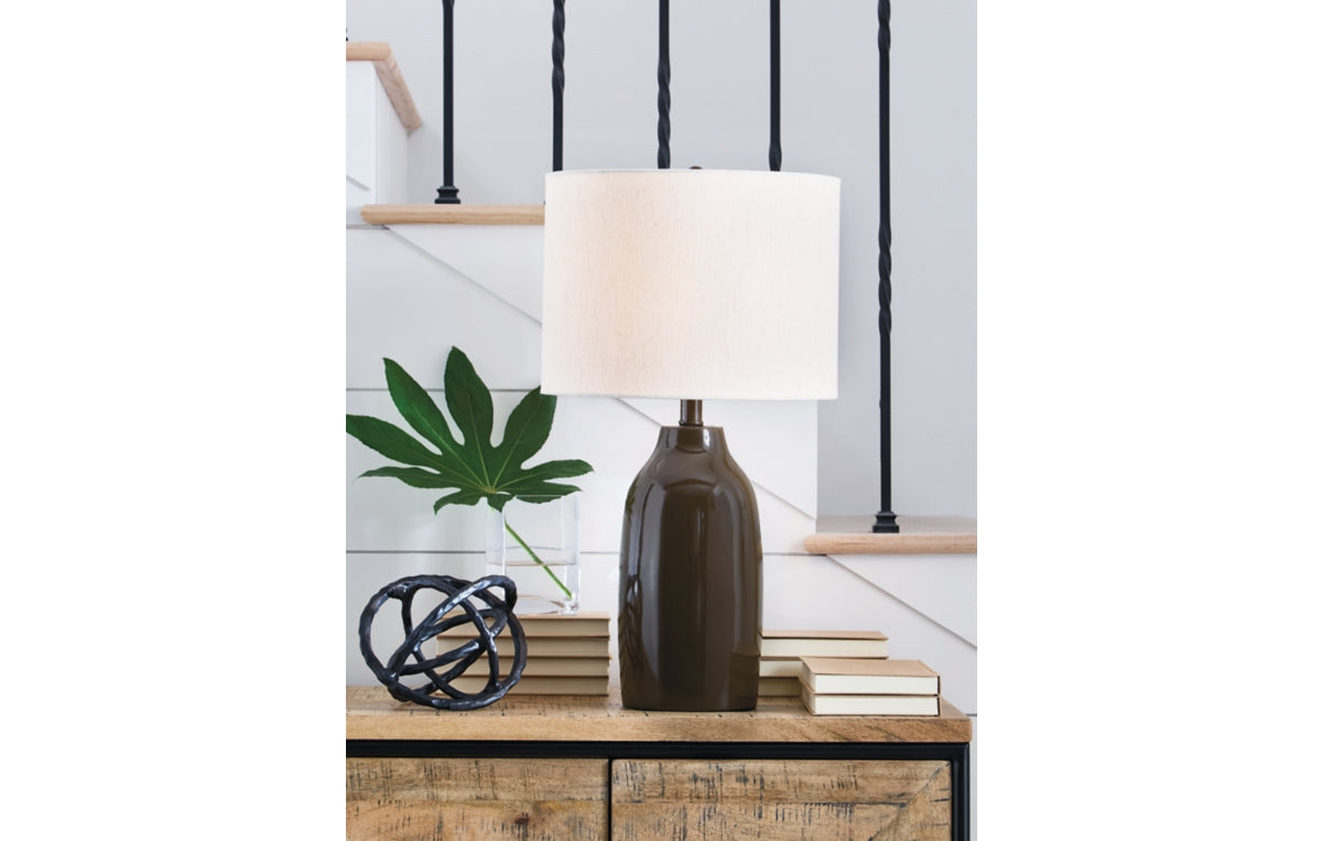 Jyler Table Lamp