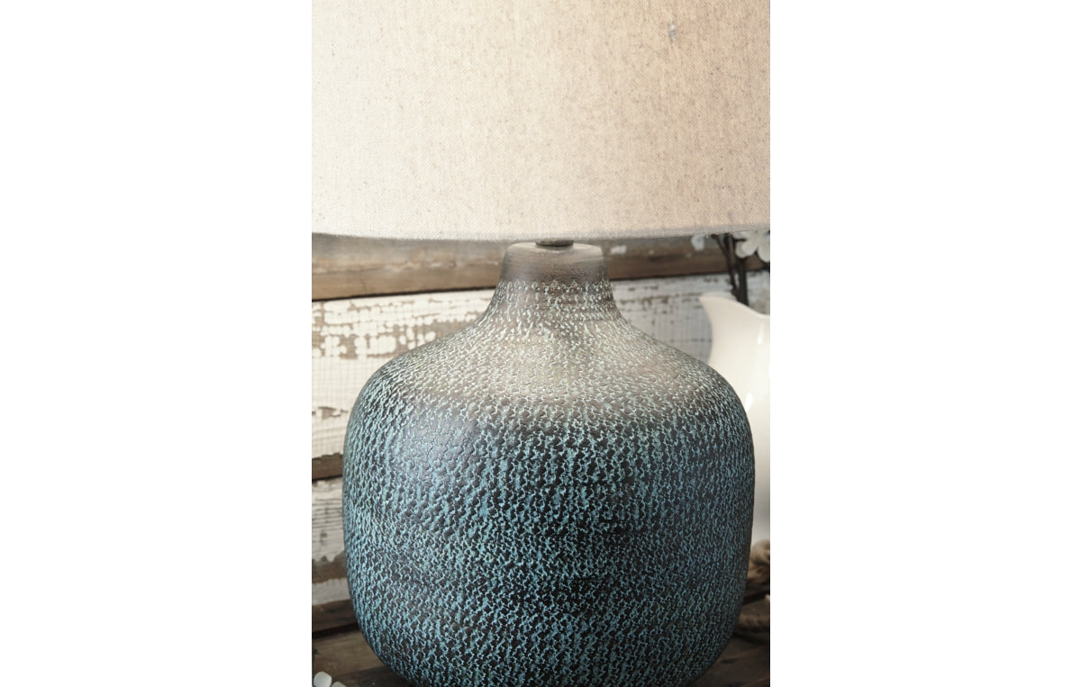 Malthace Table Lamp