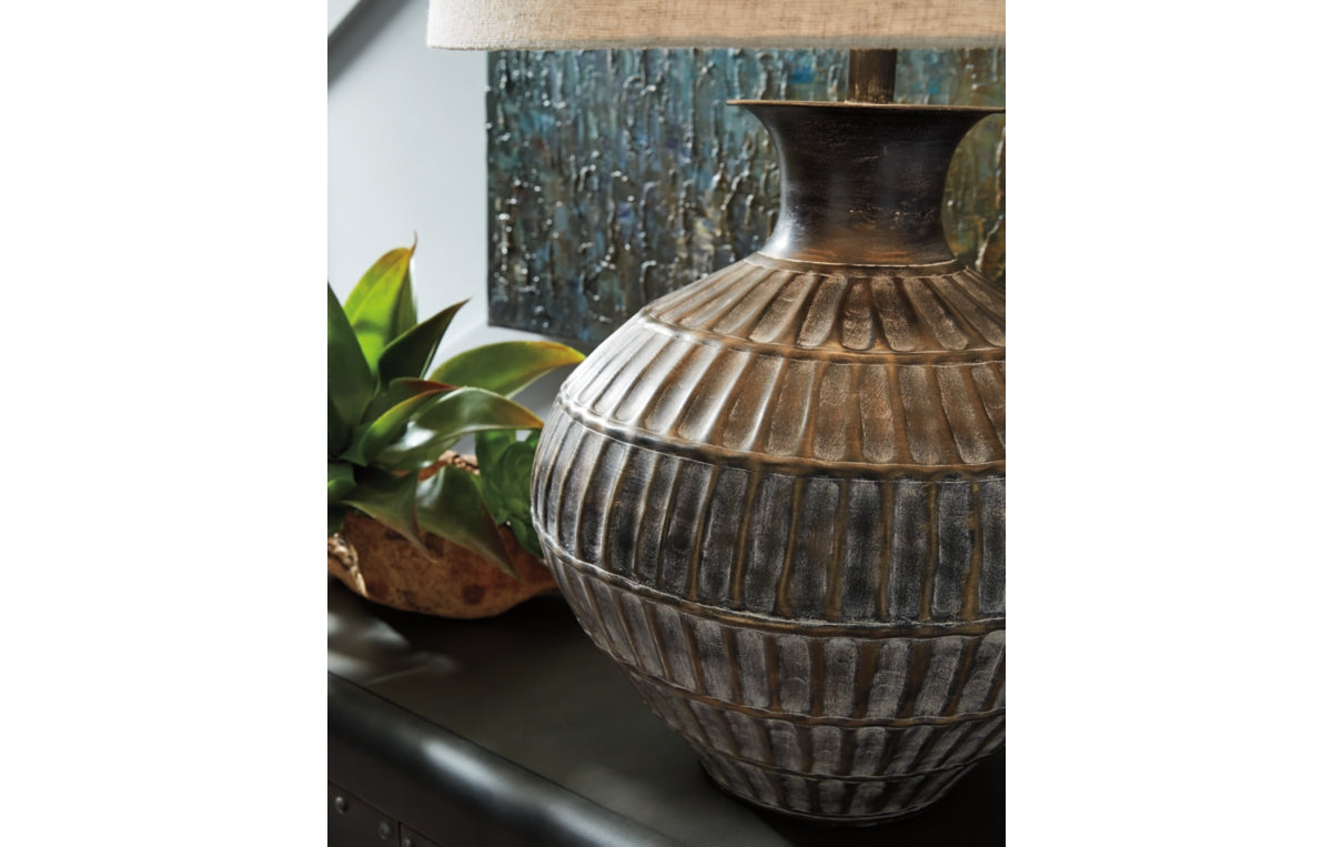 Magan Table Lamp