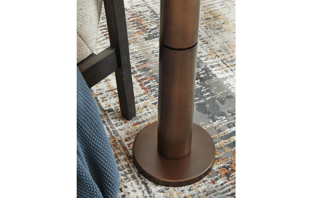 Wendfield Floor Lamp