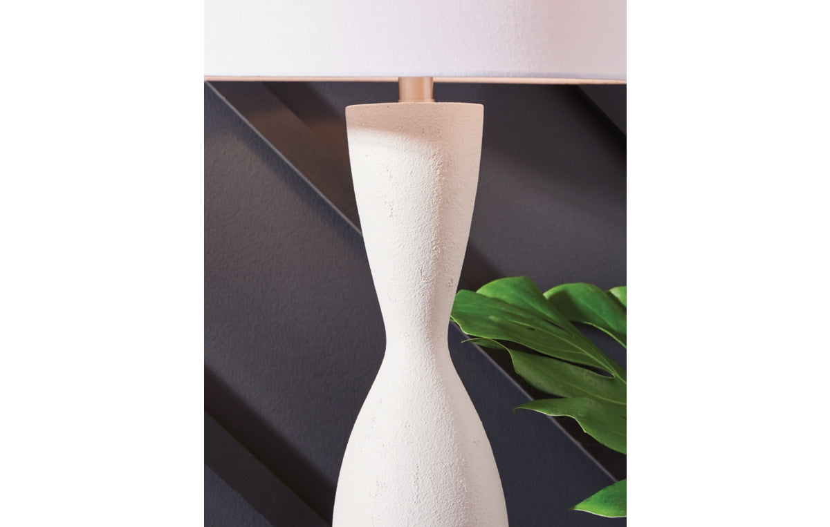 Davinford Table Lamp