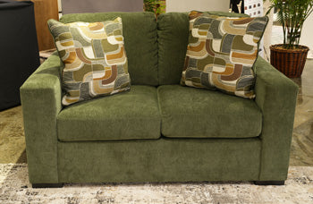Scottslee Loveseat