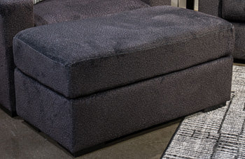 Wryenlynn Ottoman