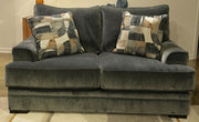 Ellrick Loveseat