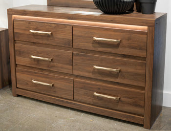 Janfyn Dresser